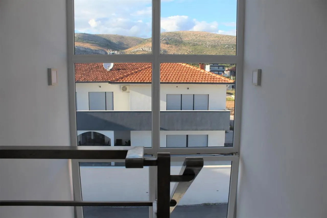 Apartment Poppy With Pool And Bikes Trogir 0*,